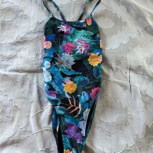 RARE Jolyn Printed Tropical Floral Perry Onesie Size 28